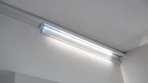 Montaż taśmy LED w listwie cena